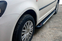 Volkswagen Caddy 2004–2010 Stranske stopnice Red-style (2 kosa, aluminij) Standardna baza fotografija 1