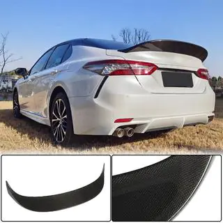 Spojler V2 (karbon) Toyota Camry 2017–2023 fotografija 1