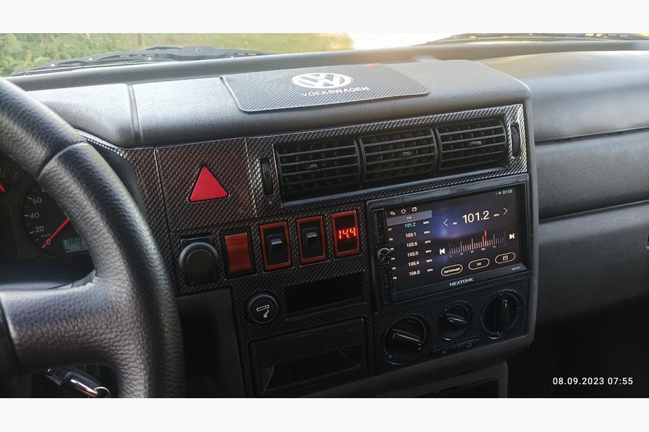 Volkswagen T4 Transporter 1990–2003 Obloge armaturne plošče (1999-2003) Karbon Fotografija 4
