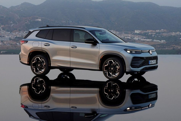 Volkswagen Tayron: Pregled družinskega križanca druge generacije Fotografija 3