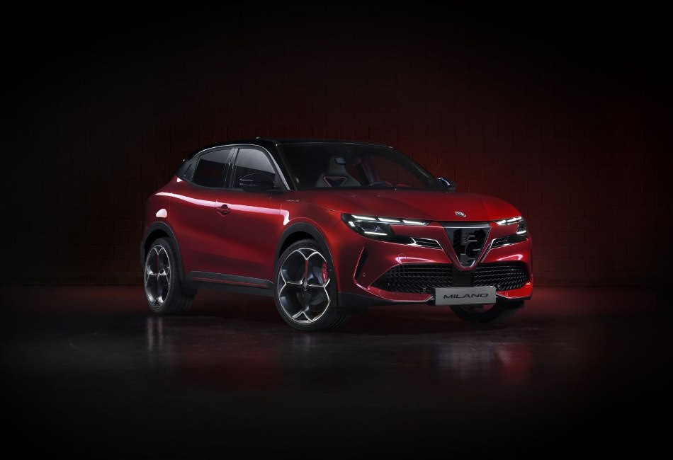 Alfa Romeo Junior Electric: pregled kompaktnega električnega križanca