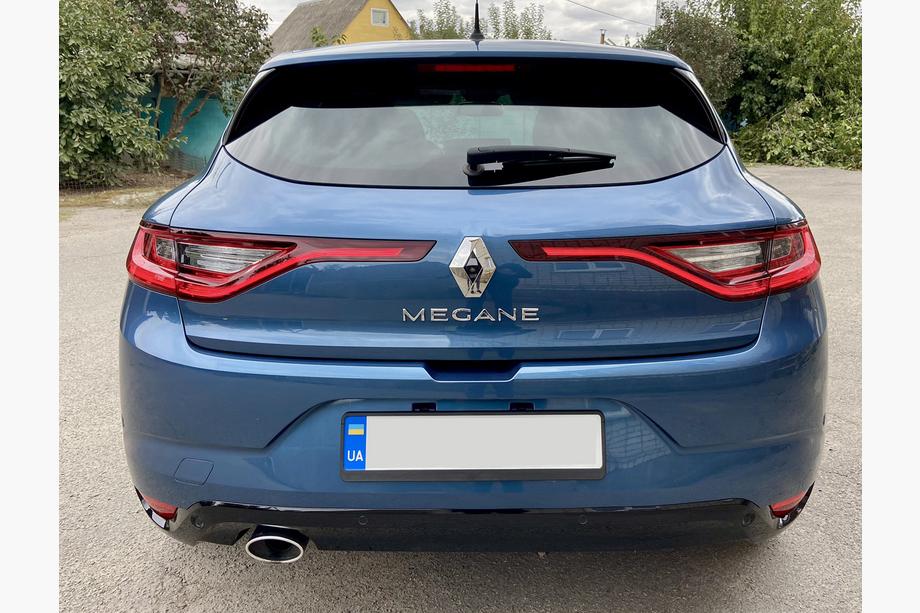 Renault Megane IV 2016–2025 Napis Megane 908923633r (270 x 25 mm) Image