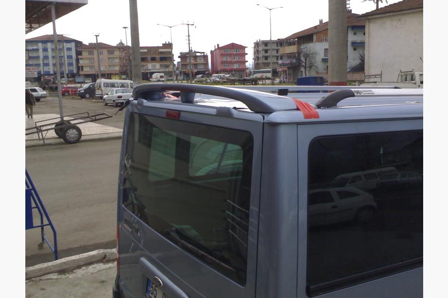 Ford Transit 2000–2014 Spojler Isikli za nizko streho (za lakiranje) Fotografija 2