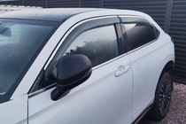 Honda eNS1 2022– Vetrni deflektorji za okna s kromiranim okrasnim trakom Niken Luxury (EU/Asia, 4 kosi) fotografija 3