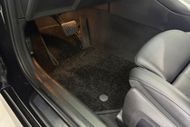 BMW serija 3 G20/G21 2018– Tekstilni avtomobilski tepihi Deluxe (Črni) fotografija 2