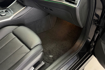 BMW serija 3 G20/G21 2018– Tekstilni avtomobilski tepihi Deluxe (Črni) fotografija 3