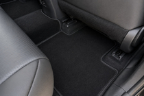 Toyota Rav 4 2019–2025 Tekstilni tepihi Deluxe (Črna) fotografija 4