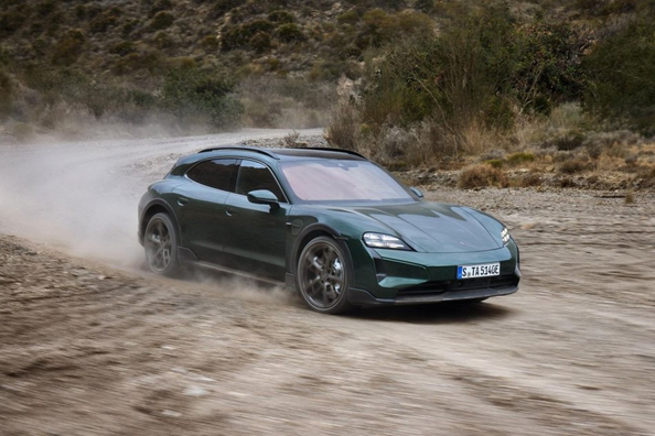 Porsche Taycan Cross Turismo 2024: Test električnega karavana