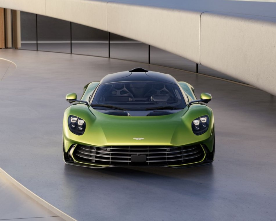 Aston Martin Valhalla: pregled hibridnega hiperavtomobila