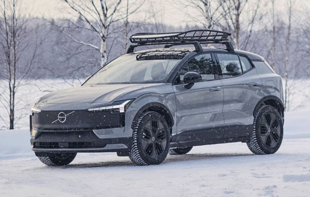 Volvo EX30 Cross Country: Pregled terenske različice električnega crossoverja