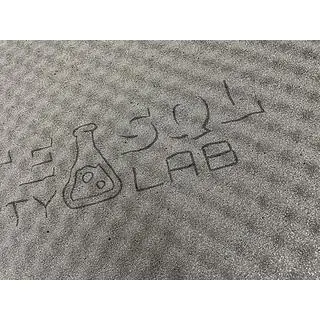 Zvočno vpojna plošča iz akustične pene ULTIMATE SQL A 15NET 15 mm (75x100 cm) fotografija 3