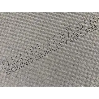 Zvočno vpojna plošča iz akustične pene ULTIMATE SQL A 15NET 15 mm (75x100 cm) fotografija 1