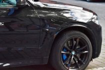 BMW X5 F15 2013–2018 Prezračevalne rešetke na blatnikih v slogu Black X5M F85 fotografija 3
