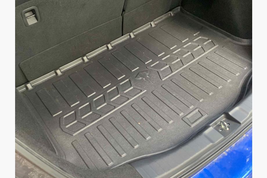 Honda FIT/Jazz 2014–2020 Stingray 3D gumijasta kadica za prtljažnik (2014-2020) Image