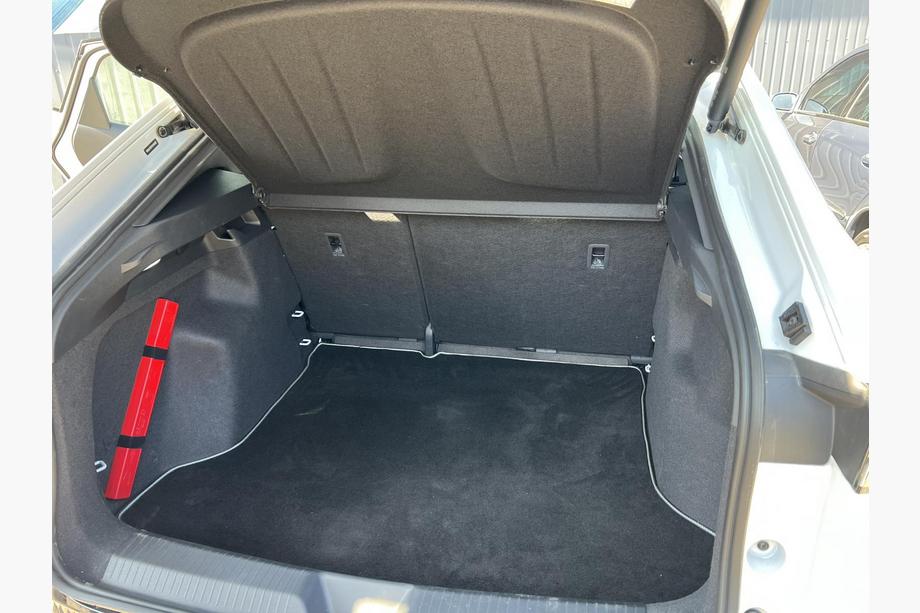 Volkswagen ID. UNYX 2024– Tekstilna preproga za prtljažnik Premium (Črna) Image