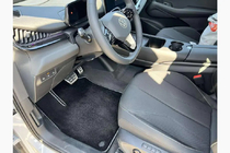 Volkswagen ID. UNYX 2024– Tekstilne preproge Classic (Črne) fotografija 1