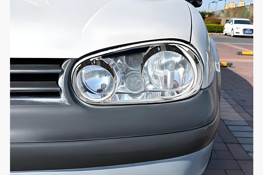 Volkswagen Golf 4 1997–2006 Pokrovi žarometov »očala« V2 (2 kos, plastika) Image