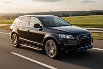 Audi Q7 2005–2015 Stranske stopnice RedLine V1 (2 kos, aluminij) fotografija 1