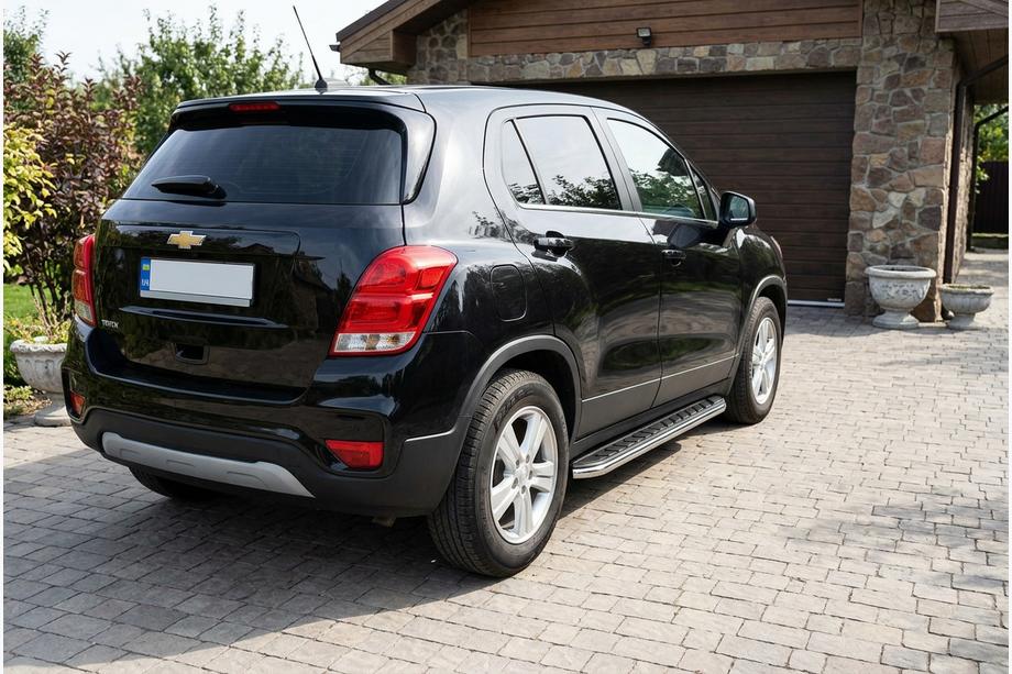 Chevrolet Trax 2012–2023 Stranski pragovi Maydos V1 (2 kos, aluminij ↗ nerjaveče jeklo) Image