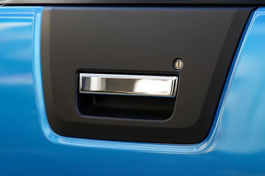 Suzuki Equator 2009– Obloga ročaja prtljažnika (nerjaveče jeklo) Image