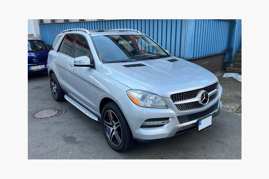 Mercedes GLE/ML class W166 2011–2018 Stranske stopnice – originalni dizajn (2 kos, aluminij) Image