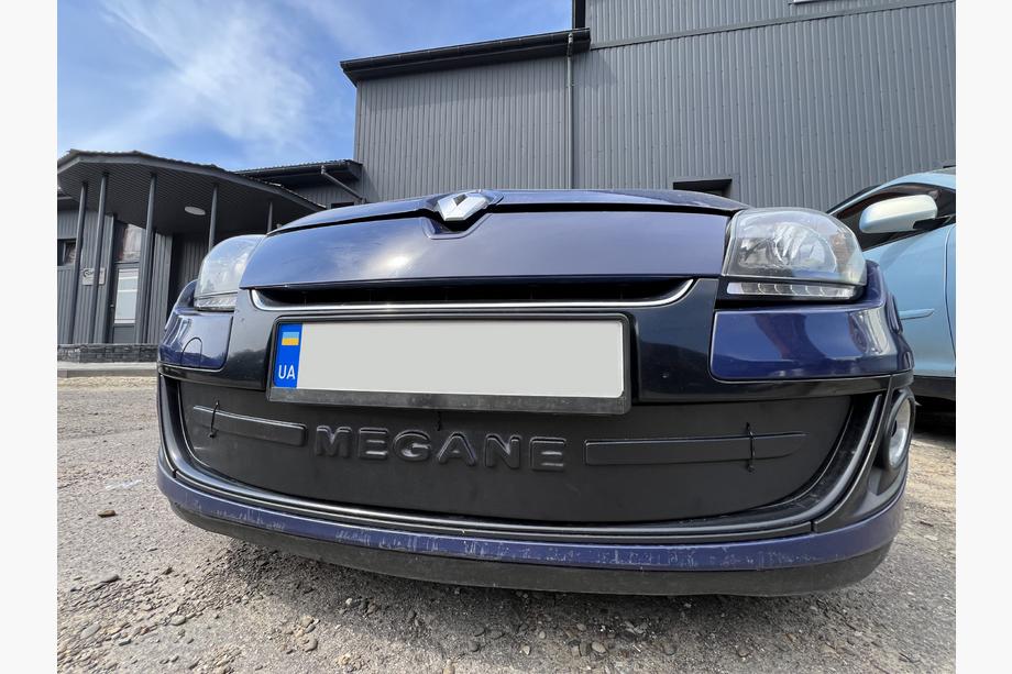 Renault Megane III 2009–2016 Zimska obloga za masko (2009-2013, spodnja) Mat Fotografija 1