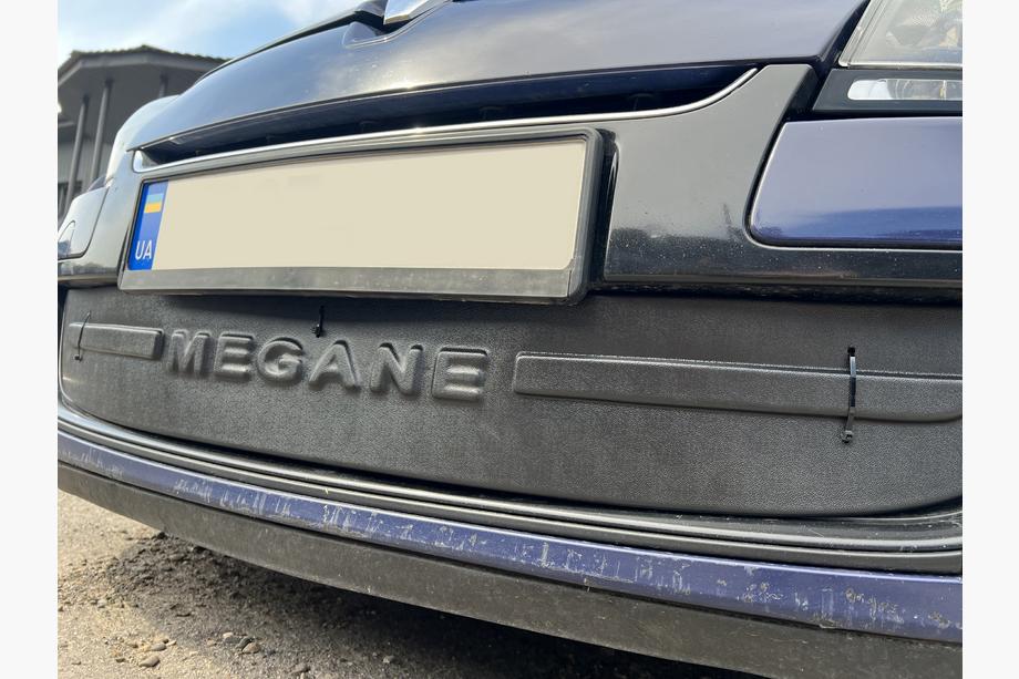 Renault Megane III 2009–2016 Zimska obloga za masko (2009-2013, spodnja) Mat Fotografija 9
