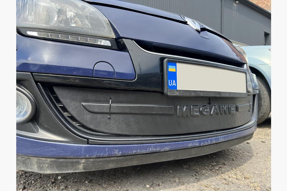 Renault Megane III 2009–2016 Zimska obloga za masko (2009-2013, spodnja) Mat Fotografija 8