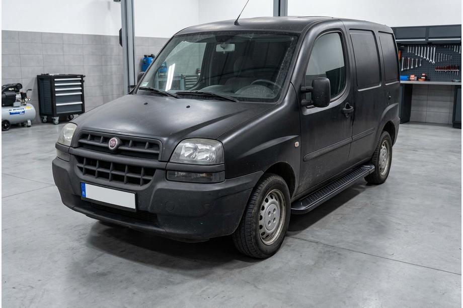 Fiat Doblo I 2001–2005 Bočne stopnice Allmond Black (2 kos, aluminij) Image