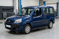 Fiat Doblo I 2005–2010 Bočne stopnice Bosphorus Black (2 kos, aluminij) Maxi medosna razdalja fotografija 1