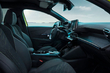 Pregled Peugeot e-208: posodobljeni električni kombilimuzinski model fotografija 6