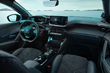 Pregled Peugeot e-208: posodobljeni električni kombilimuzinski model fotografija 5