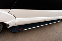 Volkswagen Crafter 2006–2016 Bočne stopnice RedLine V1 (2 kosa, aluminij) fotografija 1