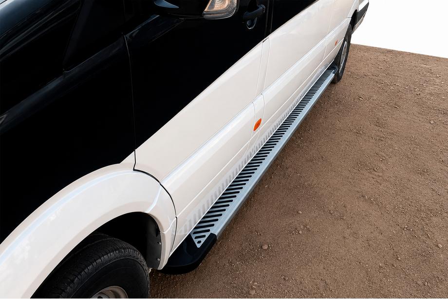 Volkswagen Crafter 2006–2016 Stranske stopnice Line (2 kosa, aluminij) Image