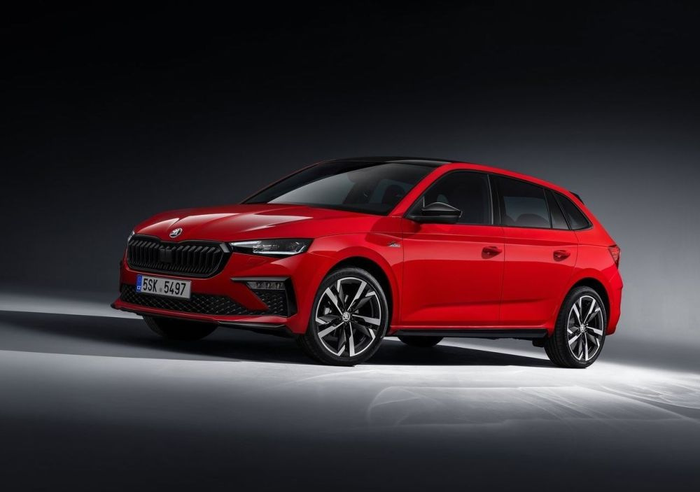 Pregled Skoda Scala: praktičnost in slog kombilimuzine