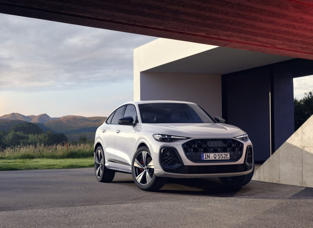 Audi Q5 Sportback 2025: Pregled elegantnega crossover kupeja