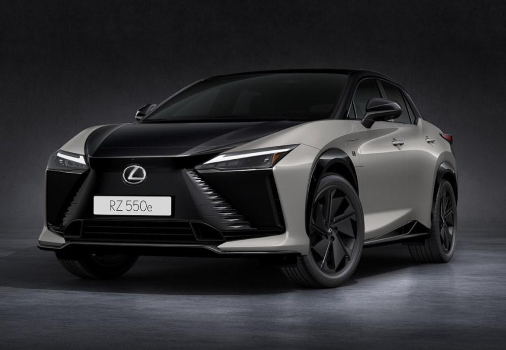 Lexus RZ 550e F Sport 2025: Test športnega električnega križanca