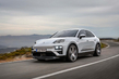 Porsche Macan Turbo Electric 2024: moč in slog v električnem avtu fotografija 2