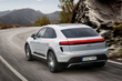 Porsche Macan Turbo Electric 2024: moč in slog v električnem avtu fotografija 4