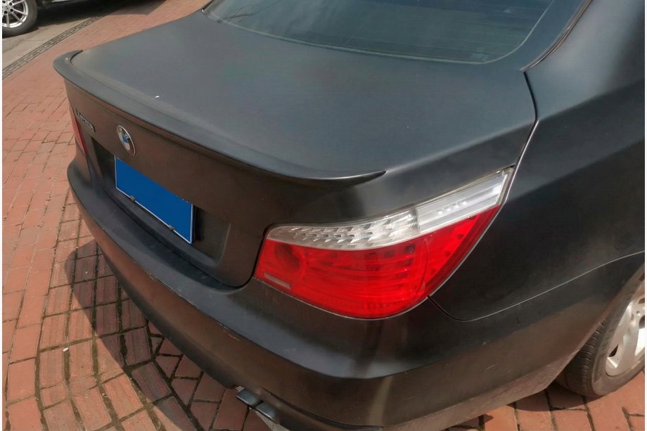 BMW Serija 5 E60/E61 2003–2010 Spojler AC-Style (sijajno črna) Image