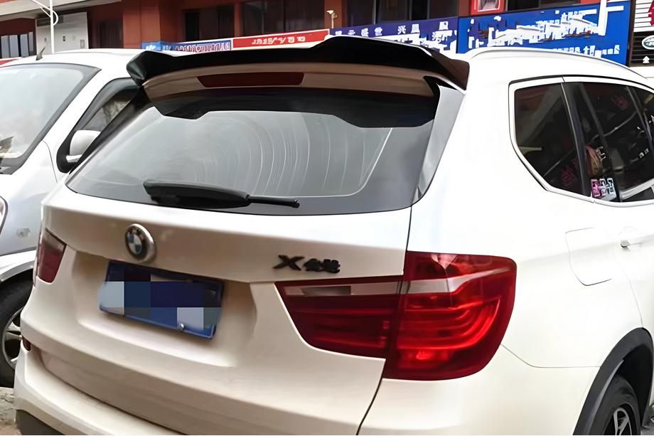 BMW X3 F25 2011–2018 Spojler (črn visok sijaj) Image