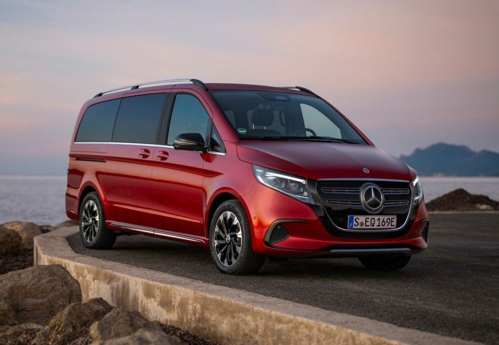 Test Mercedes-Benz EQV 2024: luksuzni električni avto za družino