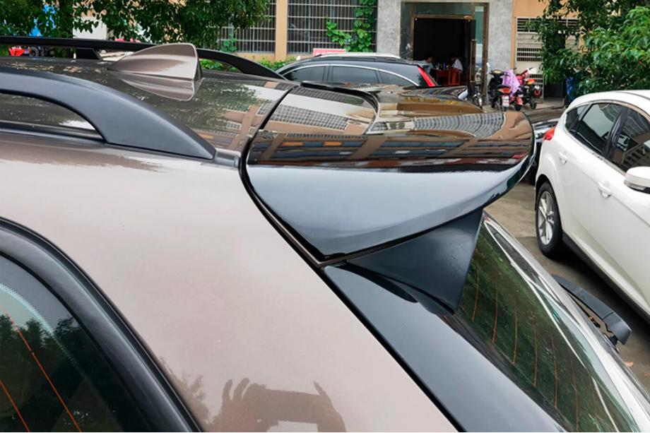 BMW X5 E70 2007–2013 Spojler (črn visok sijaj) Fotografija 1