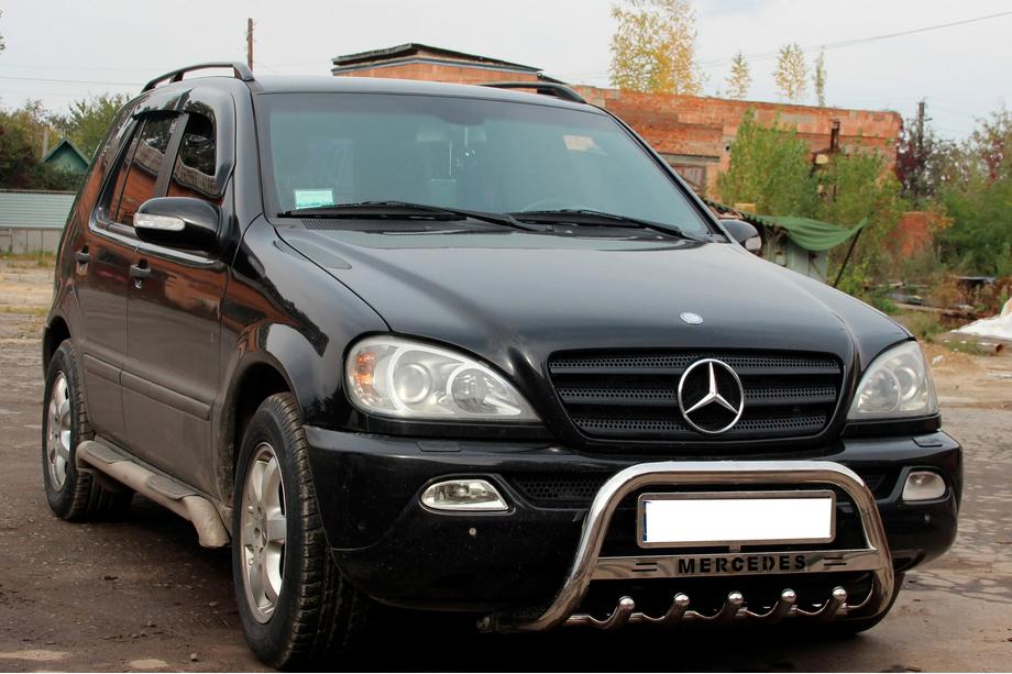 Mercedes ML W163 1997–2005 Sprednji zaščitni lok WT004 (inox) Fotografija 4
