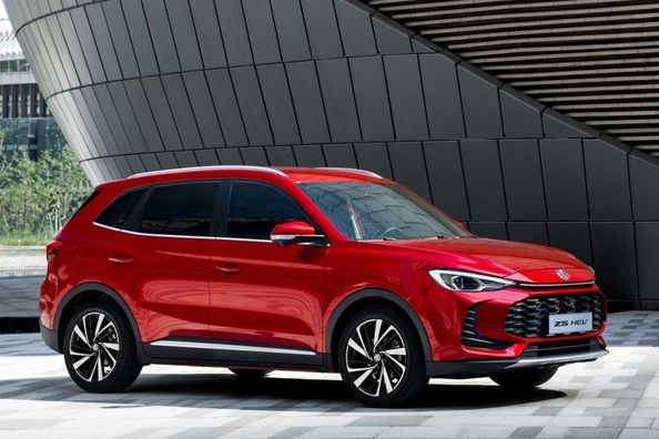 Pregled druge generacije MG ZS 2025: eleganten in vsestranski SUV