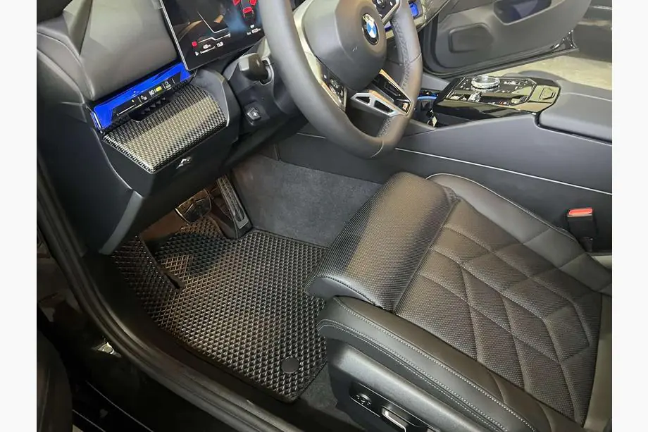 BMW 5/i5 serija G60/G60E/G61 2023– EVA preproge (za G60/61, črne) Image