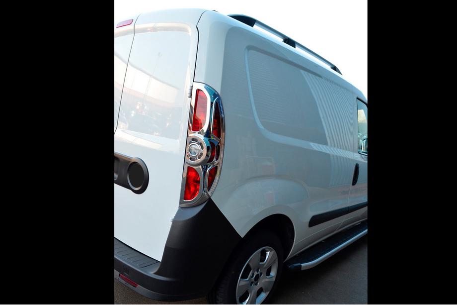 Fiat Doblo II 2010–2022 Kromirani pokrovi zadnjih luči (2010-2015, 2 kosa, plastika) Fotografija 5