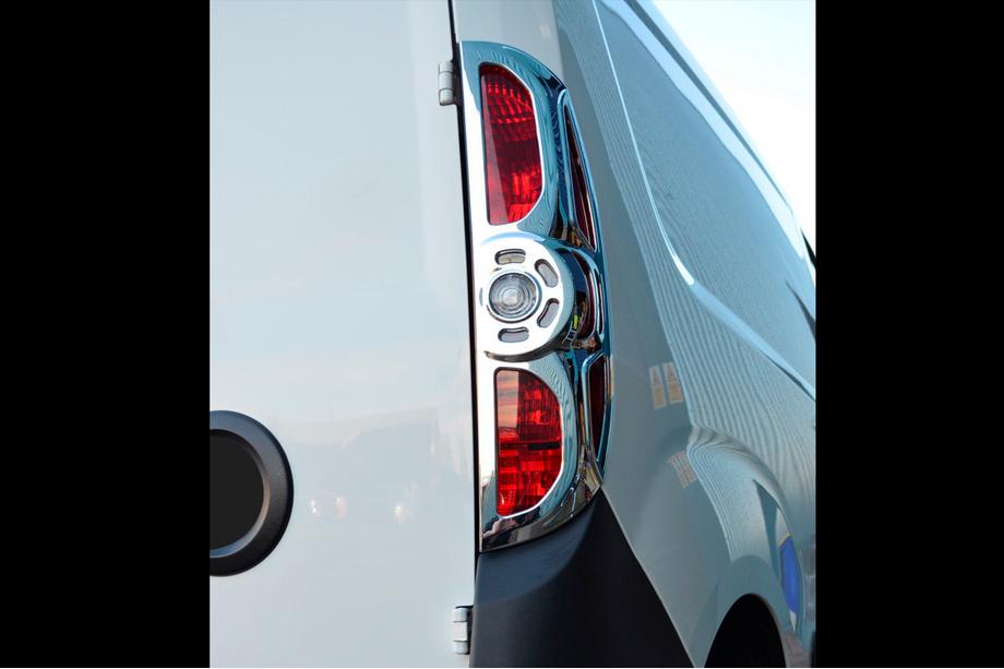 Fiat Doblo II 2010–2022 Kromirani pokrovi zadnjih luči (2010-2015, 2 kosa, plastika) Fotografija 3