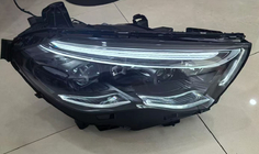 Mercedes E-class W214 2023– Sprednji LED žarometi (2 kosa) fotografija 1