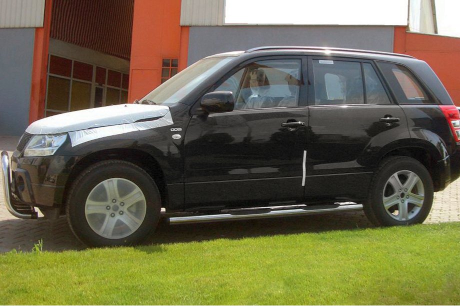 Suzuki Grand Vitara 2005–2017 Stranske cevi (2 kos, nerjaveče jeklo) Image